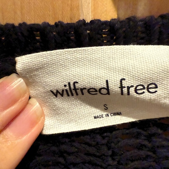 Wilfred Sweater - Picture 1 of 3